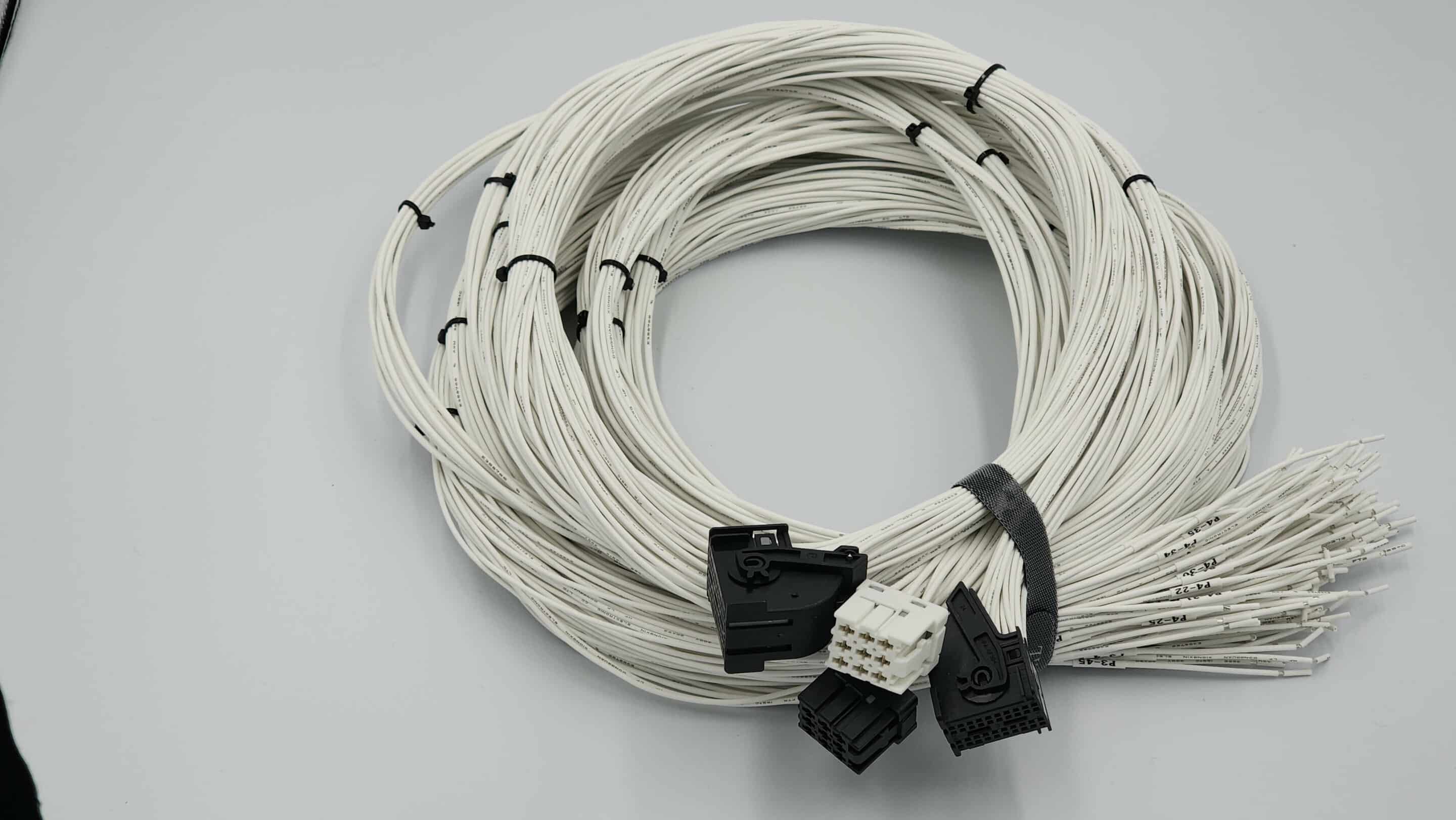 Boostec ProXtreme cable set with connectors on light gray background.
